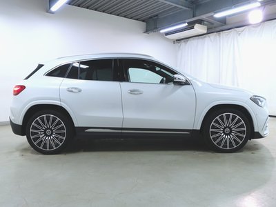 MERCEDES-BENZ GLA - 8