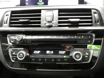 BMW M2 COMPETITION - 10