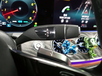 MERCEDES-BENZ CLS - 9