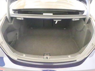 MERCEDES-BENZ E-CLASS - 10