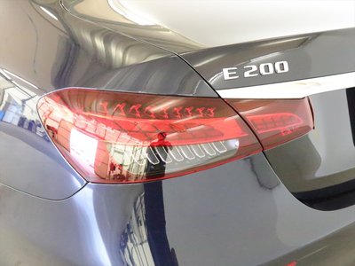 MERCEDES-BENZ E-CLASS - 9