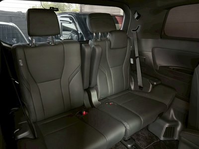2024 TOYOTA ALPHARD photo 8
