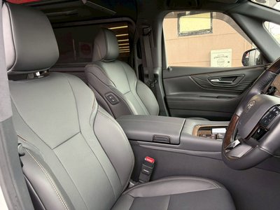 2024 TOYOTA ALPHARD photo 6