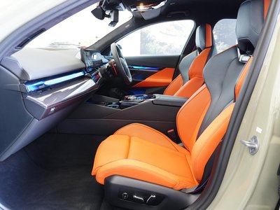 صورة مصغرة 55 لـ 2025 BMW M5