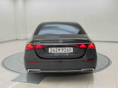 MERCEDES-BENZ E-CLASS - 3