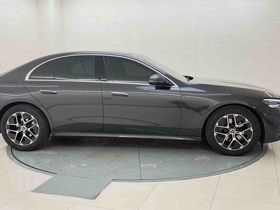 MERCEDES-BENZ E-CLASS - 7