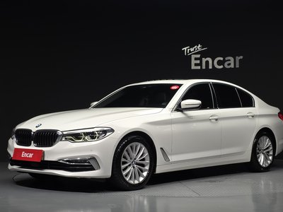 2020 BMW 5 SERIES — фото 1
