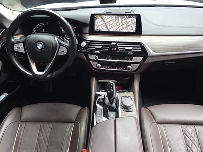 2020 BMW 5 SERIES — фото 5