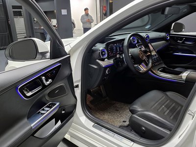 MERCEDES-BENZ C-CLASS - 10