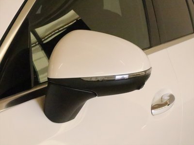 MERCEDES-BENZ GLC - 7