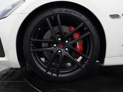 2019 Maserati GRANTURISMO — миниатюра 11