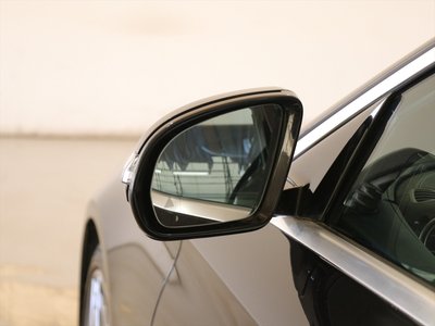 MERCEDES-BENZ E-CLASS - 6