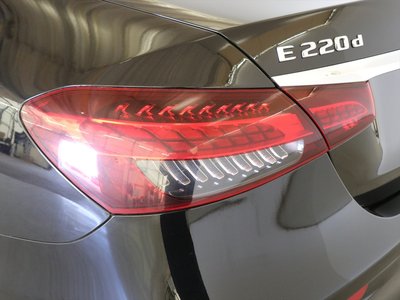 MERCEDES-BENZ E-CLASS - 9