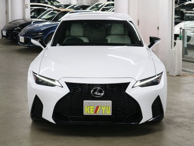 LEXUS IS - 9