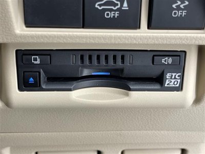 TOYOTA LAND CRUISER 300 - 5