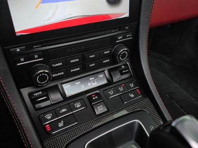 2022 Porsche 718 缩略图 18