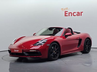 صورة 1 لـ 2022 Porsche 718