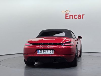صورة 3 لـ 2022 Porsche 718