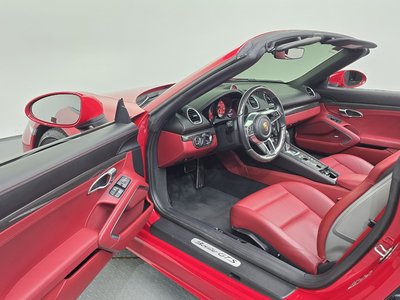 2022 Porsche 718 缩略图 13