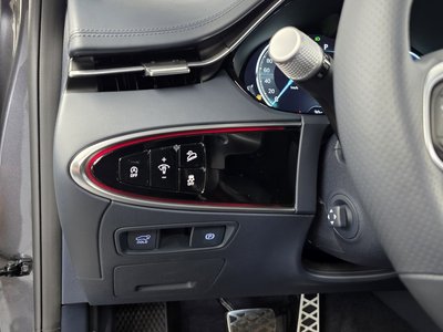 2022 Genesis GV70 — миниатюра 16