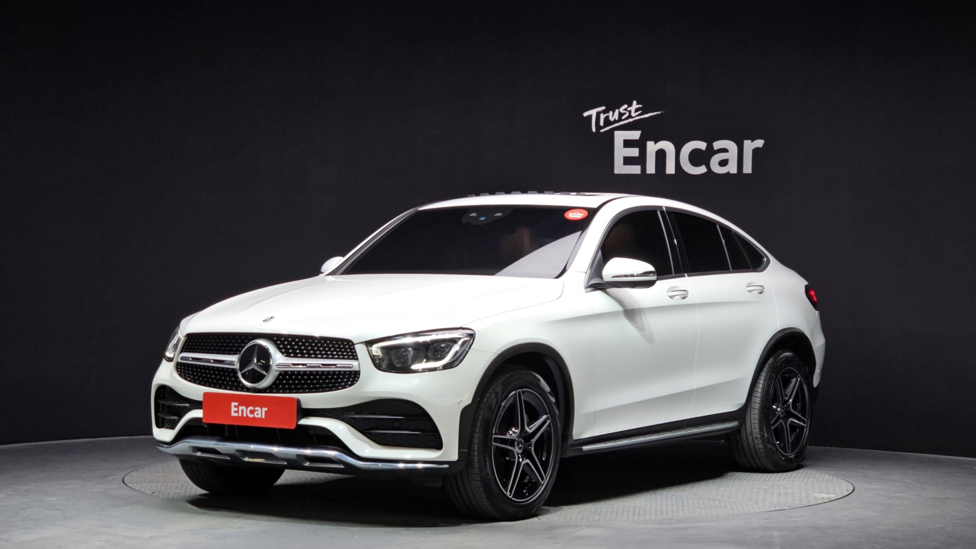 MERCEDES-BENZ GLC - View 1