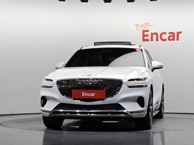 2021 Genesis GV70 photo 2