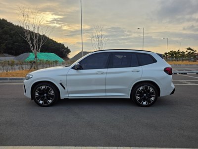 BMW IX3 - 2