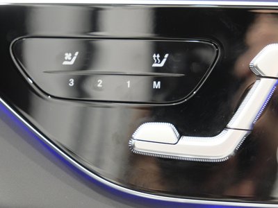 2025 Mercedes-BENZ GLC AMG — миниатюра 26