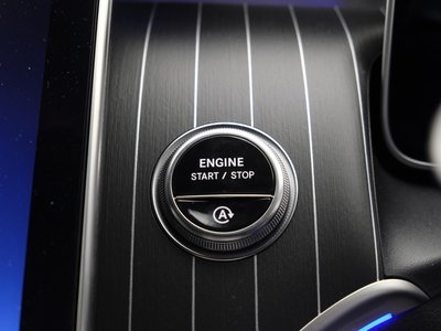 2025 Mercedes-BENZ GLC AMG — миниатюра 17