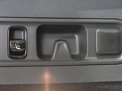 2025 Mercedes-BENZ GLC AMG — миниатюра 47