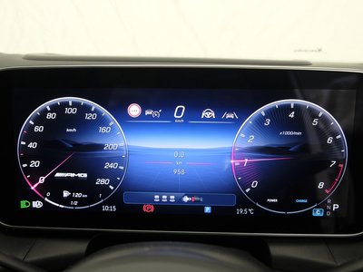 MERCEDES-BENZ GLC AMG - 10