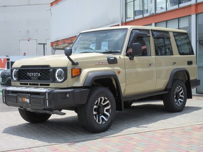 2024 Toyota LAND CRUISER 70 — миниатюра 20