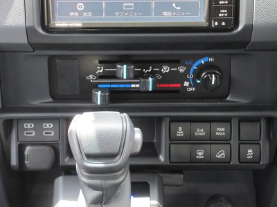 2024 Toyota LAND CRUISER 70 — миниатюра 51