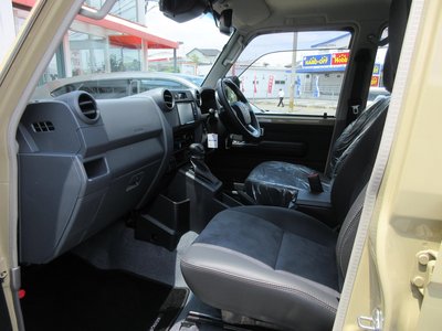 2024 Toyota LAND CRUISER 70 — миниатюра 34
