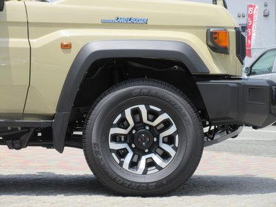 2024 Toyota LAND CRUISER 70 — миниатюра 14