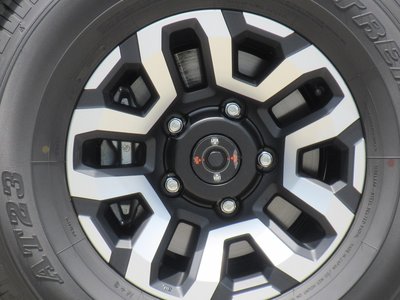2024 Toyota LAND CRUISER 70 — миниатюра 16