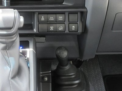 2024 Toyota LAND CRUISER 70 — миниатюра 52