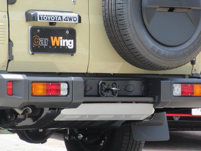 2024 Toyota LAND CRUISER 70 — миниатюра 24