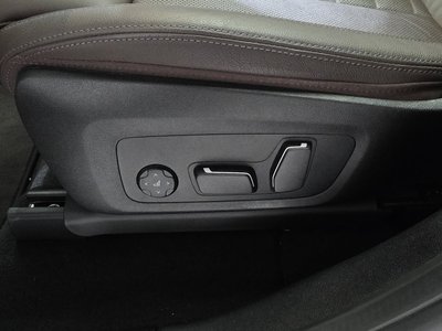 2025 BMW X4 缩略图 31