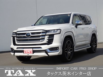 TOYOTA LAND CRUISER 300 - 1