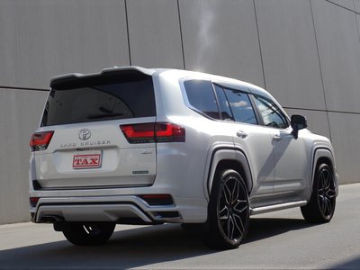 TOYOTA LAND CRUISER 300 - 4