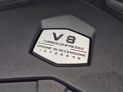 LAMBORGHINI URUS - 4