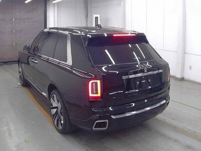 ROLLS-ROYCE CULLINAN - 2