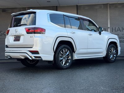 TOYOTA LAND CRUISER 300 - 5