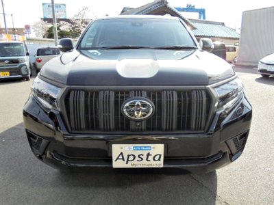 TOYOTA LAND CRUISER PRADO - 8