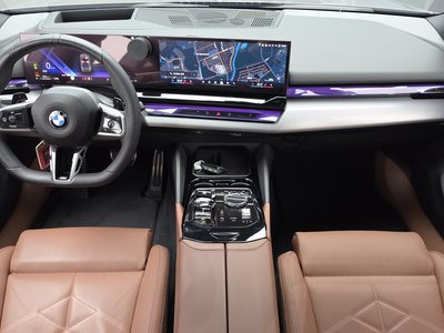 صورة 5 لـ 2025 BMW 5 SERIES