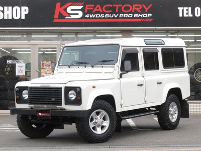 LAND ROVER DEFENDER - 1