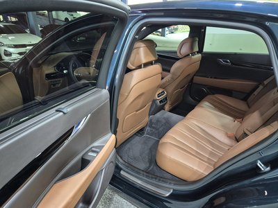 GENESIS G80 (RG3) - 10