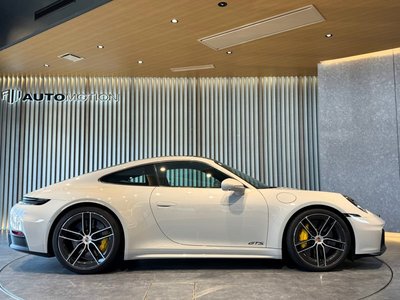 PORSCHE 911 - 9