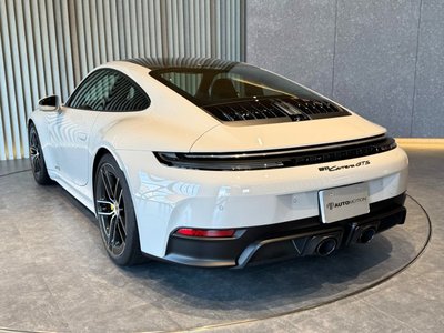 PORSCHE 911 - 8